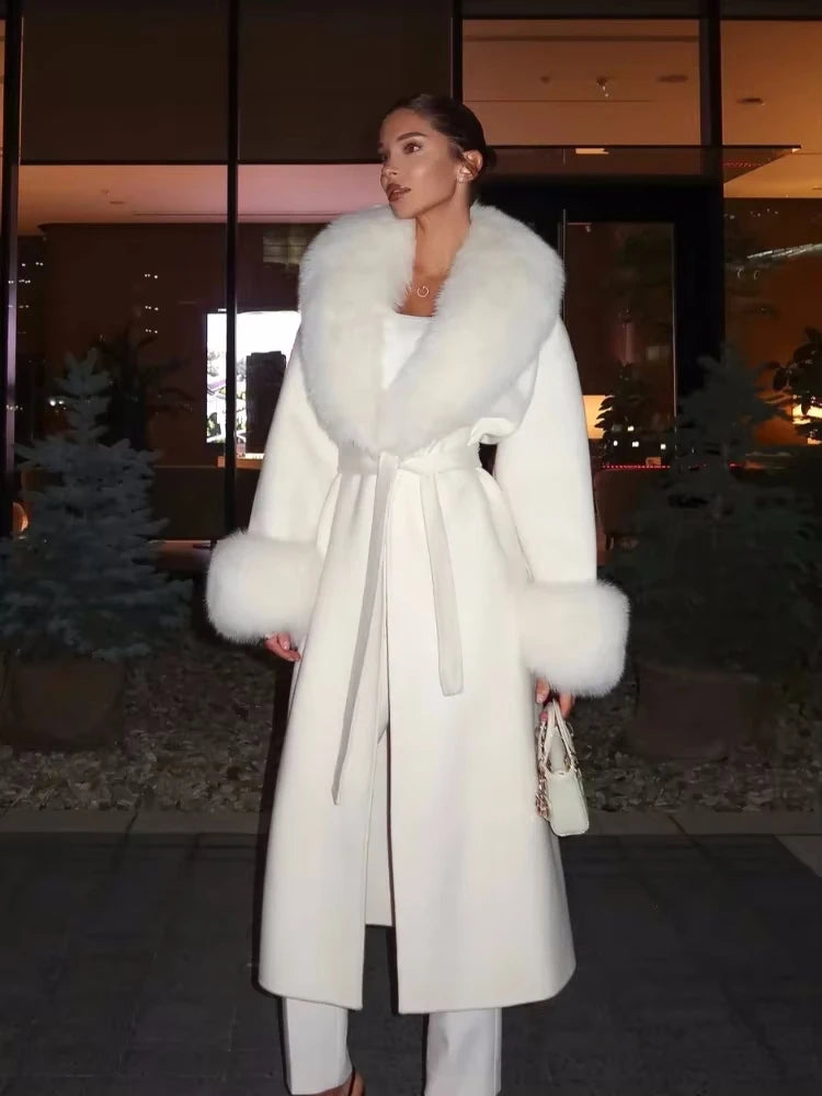 The Snow Majesty Coat) ❄️👑